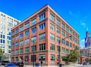 331 S Peoria St APT 404, Chicago, IL 60607