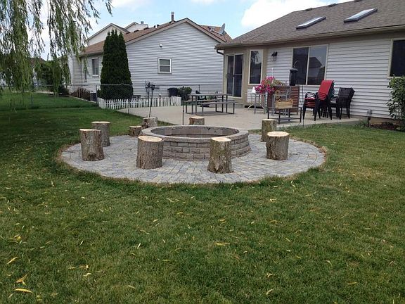 2nd image of 49071 Mossy Glen Ct