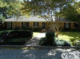 2405 Sir Guy Rd, Grand Prairie, TX 75050