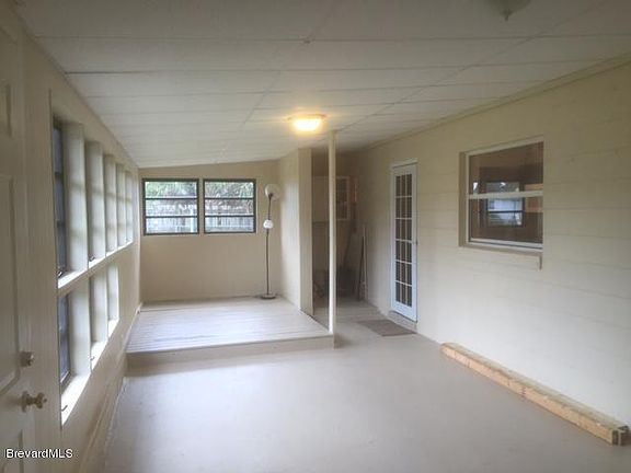 5th image of 1807 N Mosswood Dr
