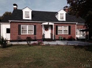 118 Riverview Rd, Hurt, VA 24563