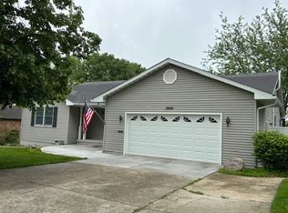 2460 W Main St, Decatur, IL 62522