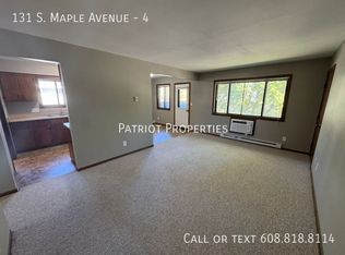 131 Maple Ave S #4, Slinger, WI 53086