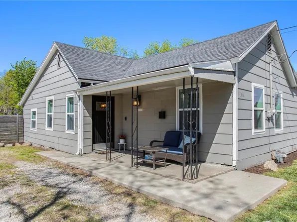 316 W Elm St, Olathe, KS 66061