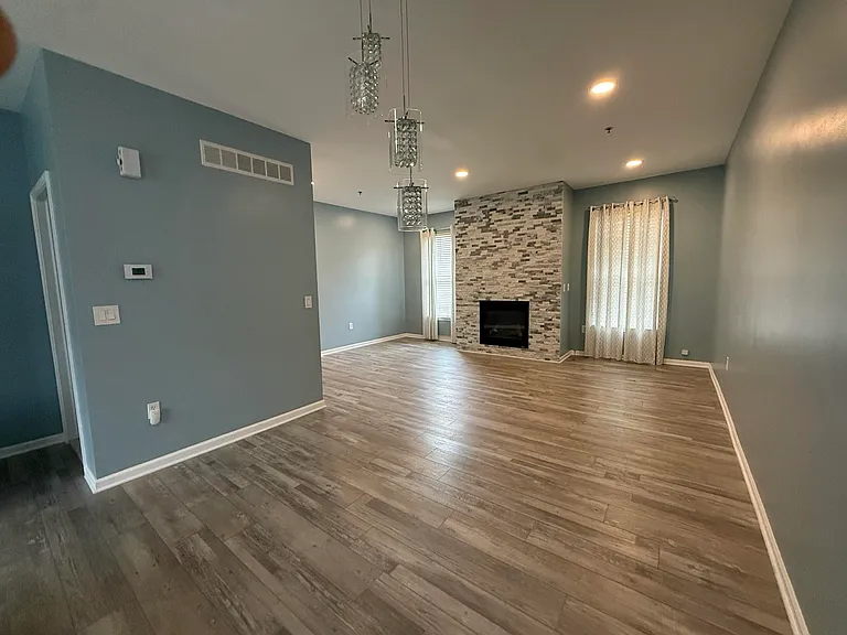 25582 Saint James — Photo 3