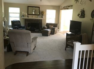 509 Allison Dr, Almont, MI 48003