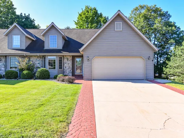 955 E Loos STREET, Hartford, WI 53027