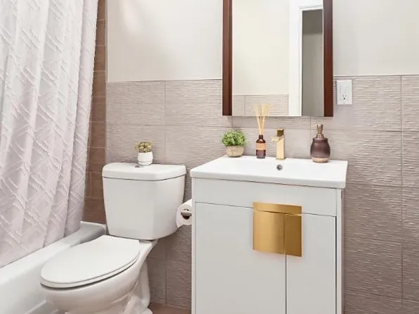 2400 Hudson Terrace image 11 of 31