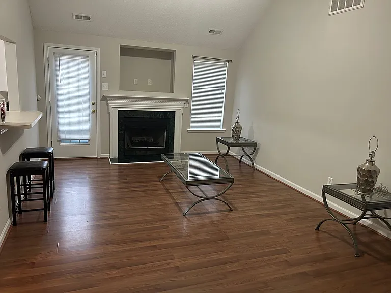 1325 Bells Knox Rd — Photo 3