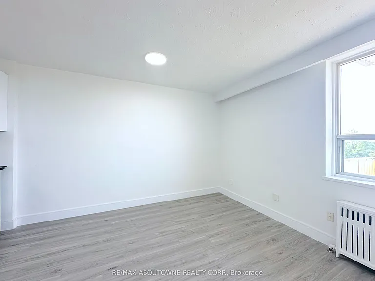 79 Jameson Ave #303 — Photo 7