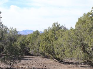 N Antelope Dr, Seligman, AZ 86337