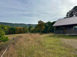 412 Smoke Hollow Rd, Lindside, WV 24951