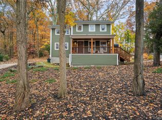 7 School Street, Bayville, NY 11709