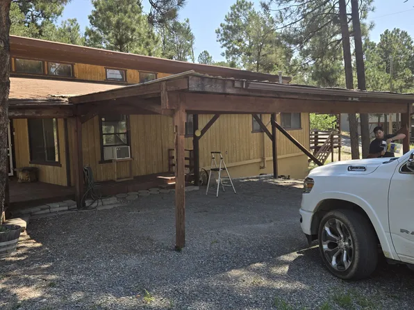 208 Chaves Rd, Ruidoso, NM 88345
