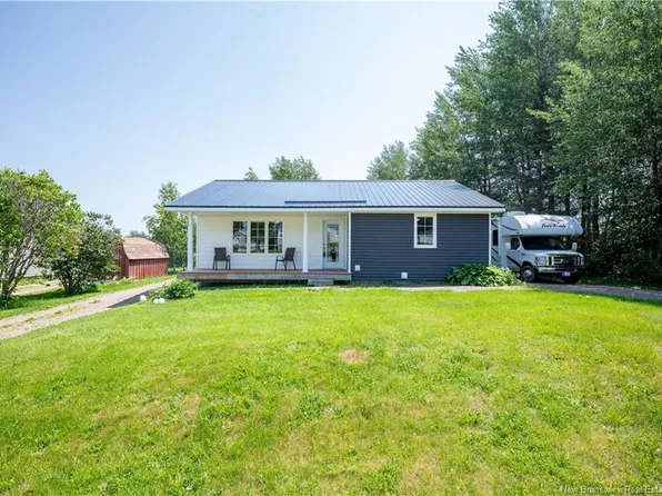 54 Charles St, Sackville, NB E4L 3S6