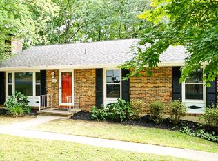 5220 N Garden Ln, Roanoke, VA