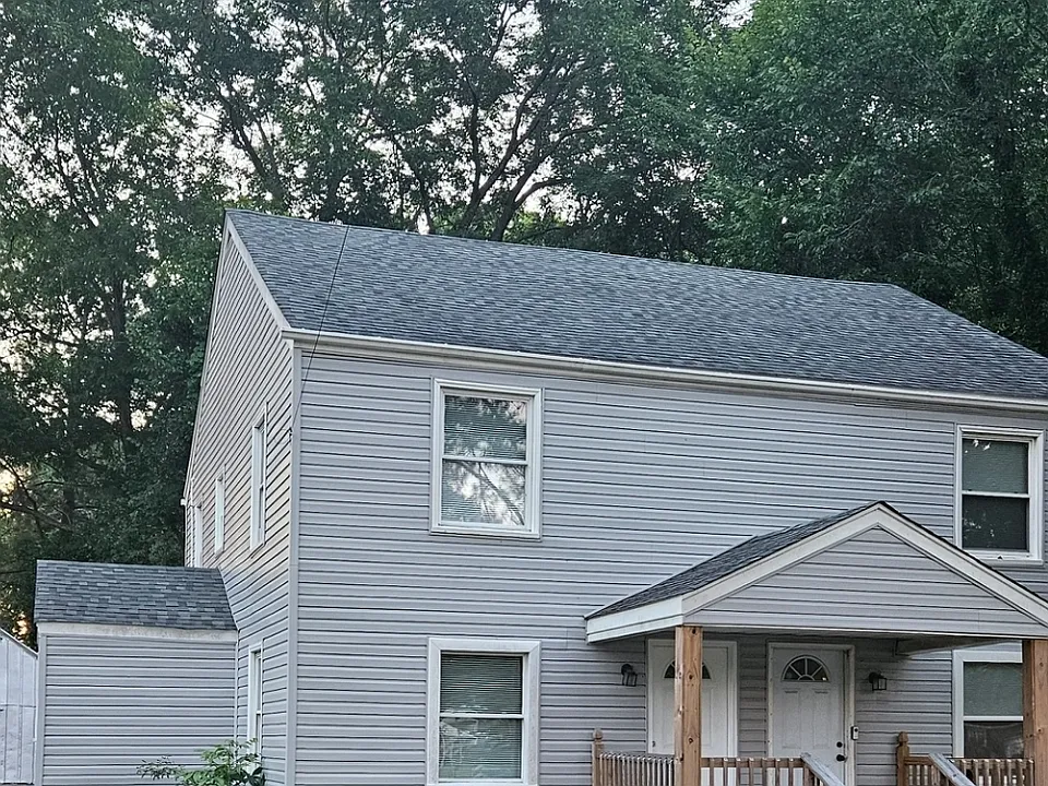1044 George Washington Hwy N