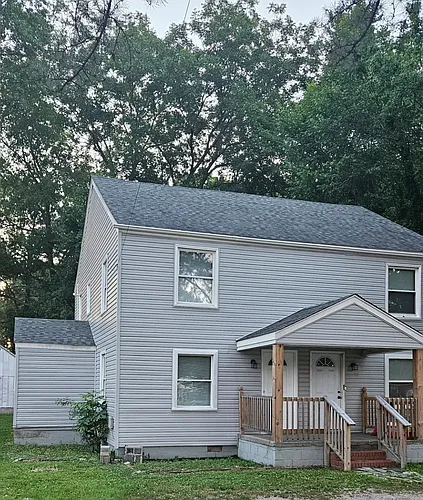 1044 George Washington Hwy N Photo 1