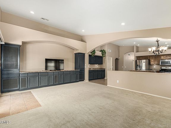 4th image of 11117 W WILSHIRE Drive