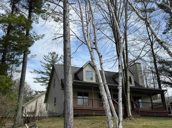 3257 W Branch Dr, Gladwin, MI 48624