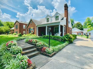 3214 Chickadee Rd, Audubon Park, KY 40213