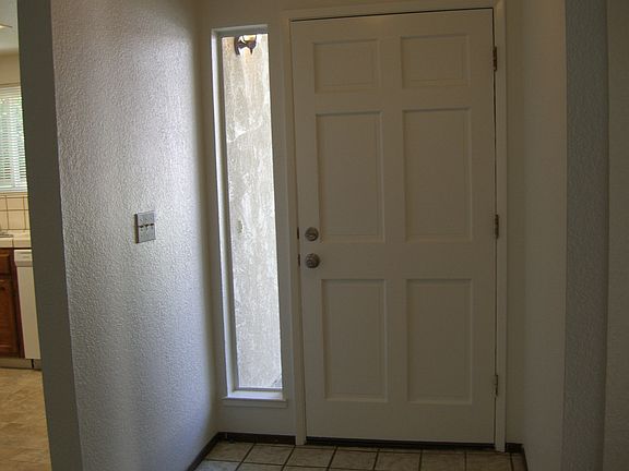 3rd image of 3412 Perisburg Ct
