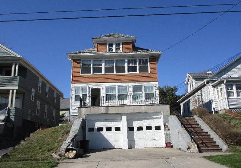 1st image of 209 Craton St