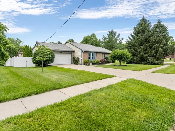 303 Center Park Dr, Florence, KY 41042