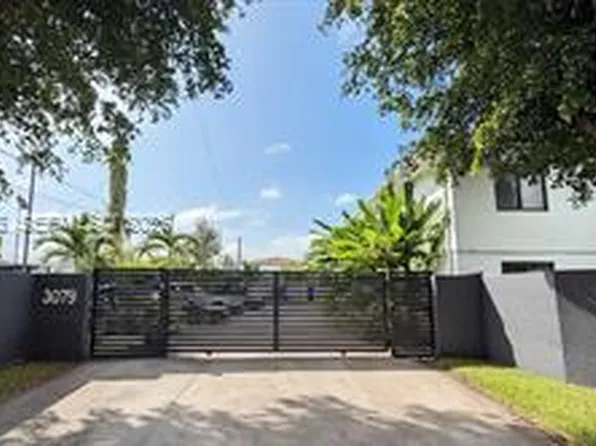 3079 NW 11th St, Miami, FL