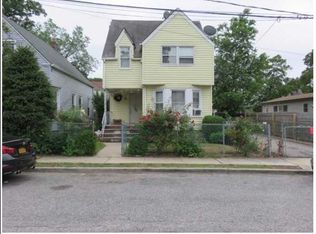 5 Continental Ct, Glen Cove, NY