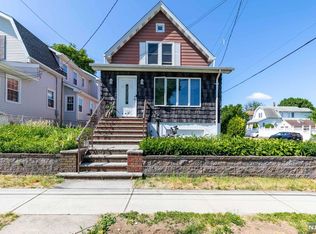 130 Valley Brook Ave, Lyndhurst, NJ 07071