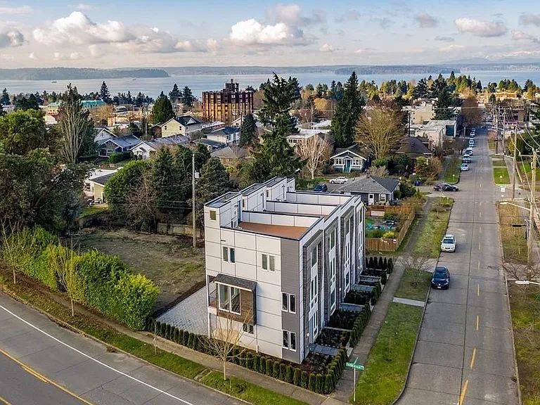 6303 Fauntleroy Way SW #A — Photo 30