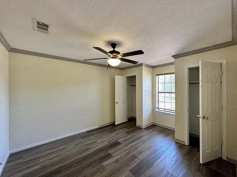 108 Meadow Lake Ln — Photo 23