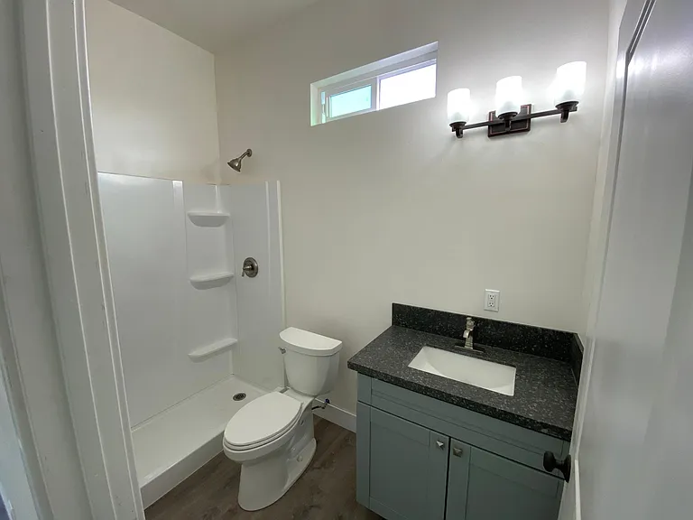 Bedroom 2 bathroom