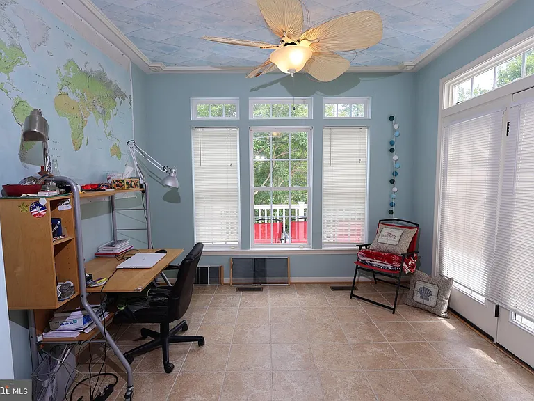701 Monroe Point Dr — Photo 8