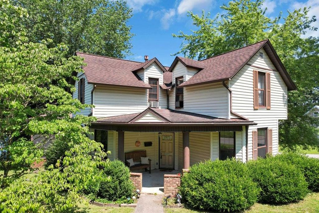 Real estate listing image