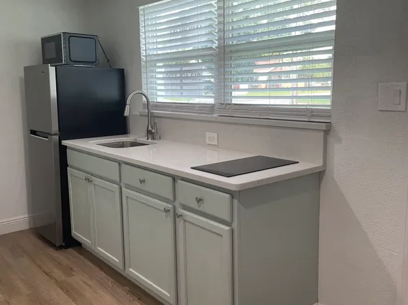 3902 Sligh Ave #A-b, Tampa, FL 33614