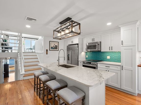 5th image of 87 Atlantic Rd Unit 2