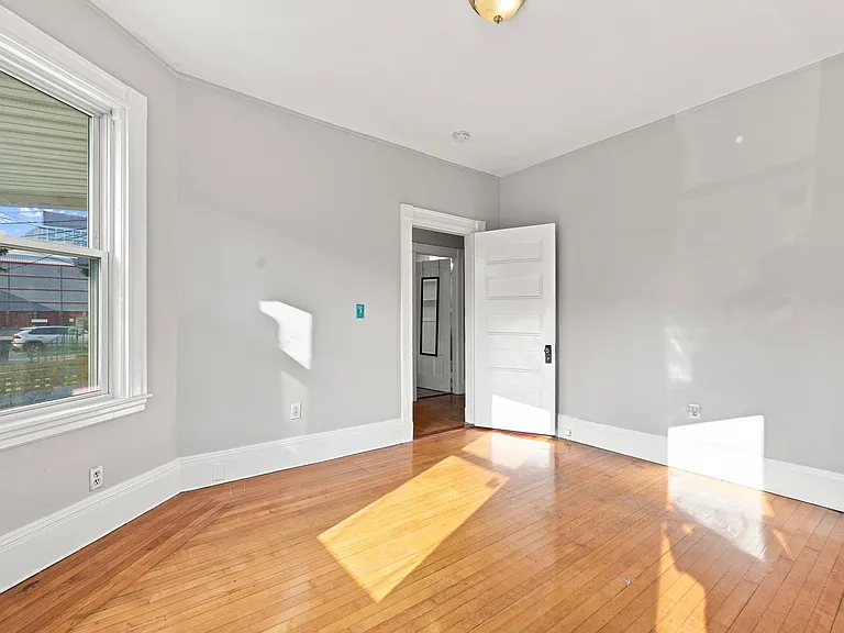147 Murdock St #1 — Photo 11