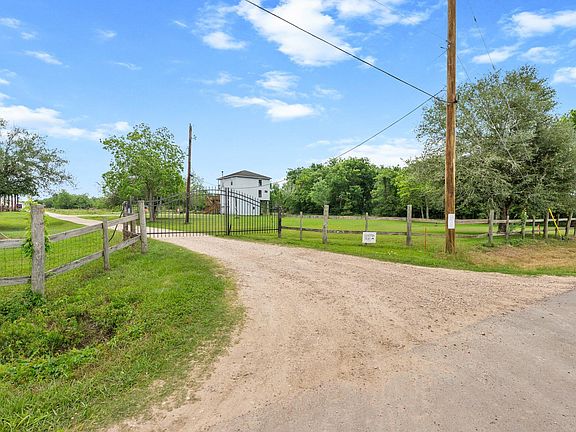 4th image of 13803 Norris Rd