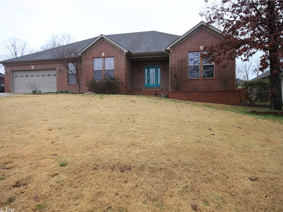 1st image of 11 Westpointe Dr