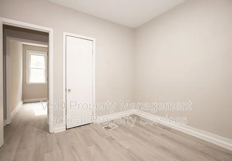 9911 Olivet Ave #3 — Photo 3
