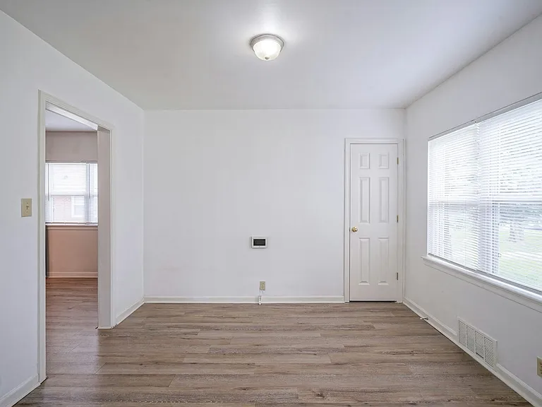 5159 E 16th St #E16 — Photo 3
