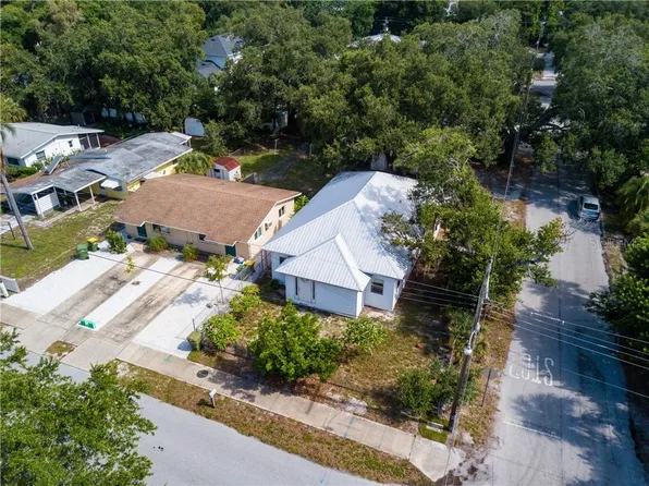 2285 Bay St, Sarasota, FL 34237