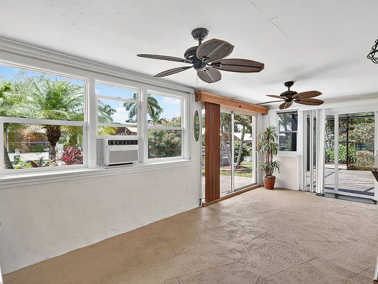 4419 N Pacific Cir — Photo 17