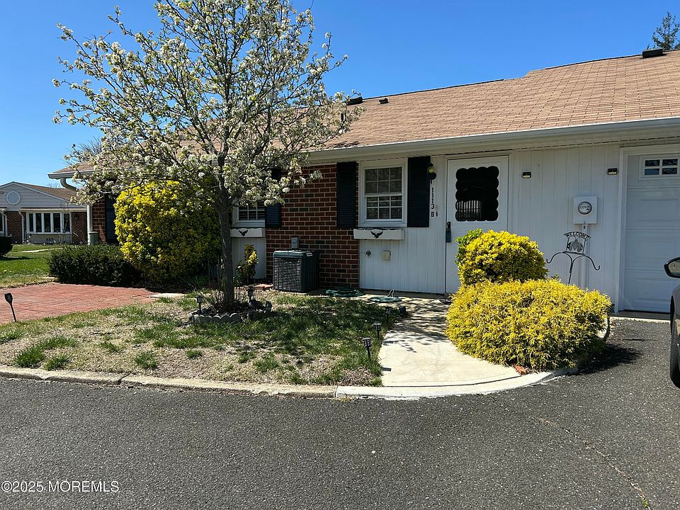 1st image of 1113B Argyll Cir