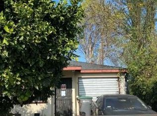 1551 E 220th St, Carson, CA 90745