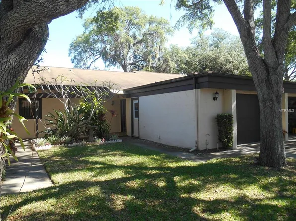 2603 Oak Cir, Tarpon Springs, FL 34689