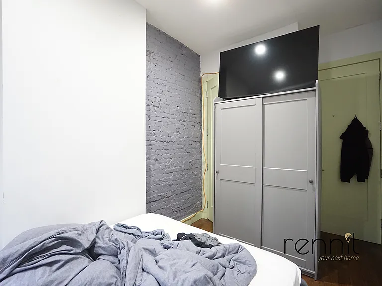 686 Jefferson Ave #2L — Photo 7