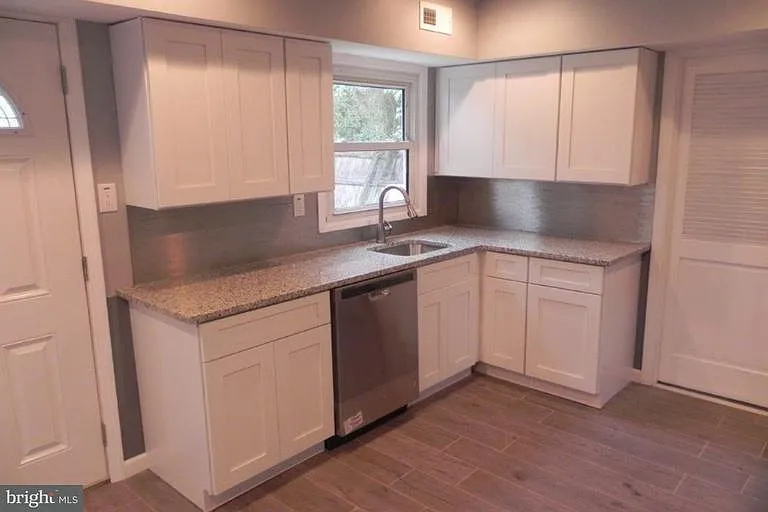 37 Peachfield Ln photo 1